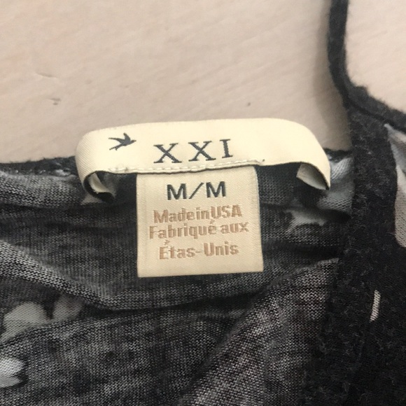 Floral Tank Size M - Picture 2 of 3